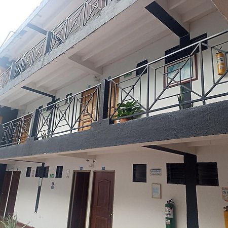 Hotel Los Toboganes Honda  Exterior photo